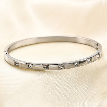 The Valerie Bangle
