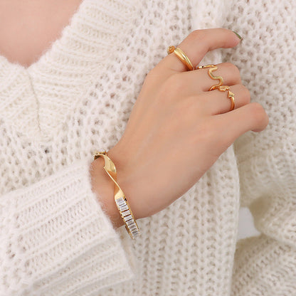 Inverse Bracelet