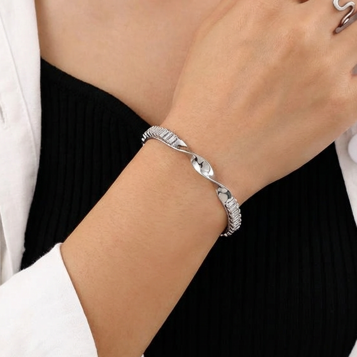 Inverse Bracelet